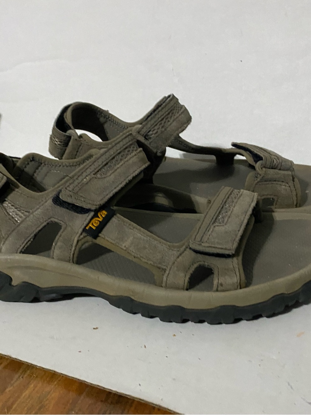 Teva Men’s Olive Brown Hook-and-Loop Outdoor Sandals